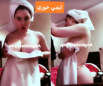 انجي خوري تلعب لعبة كشف البزاز وهي تحط ميك اب – عربجي