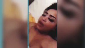 سكس عراقي ساخن: فضيحة نيج رنين البصري الفنانة العراقية – سكس عراقي – نيج مشاهير العربي – شاهد الان بجودة ممتازة HD