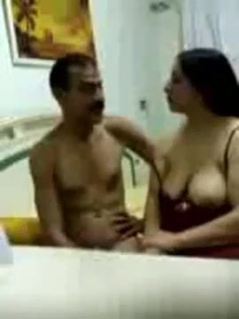 سكس مصري فلاحي مسرب: شرموطة مصرية مع عشيقها ناكها جامد على السرير – سكس ساعة ونص – سكس نيك مصري – سكس تصوير منزلي – حصري 2026 كامل HD
